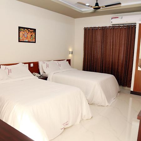 Anandkrishna Residency Hotell Guruvāyūr Eksteriør bilde