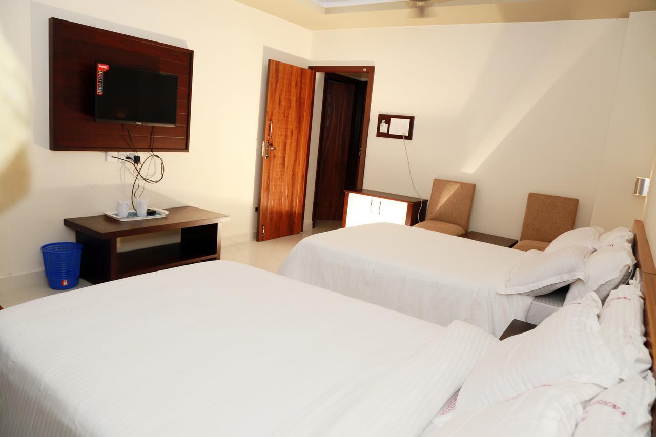 Anandkrishna Residency Hotell Guruvāyūr Eksteriør bilde